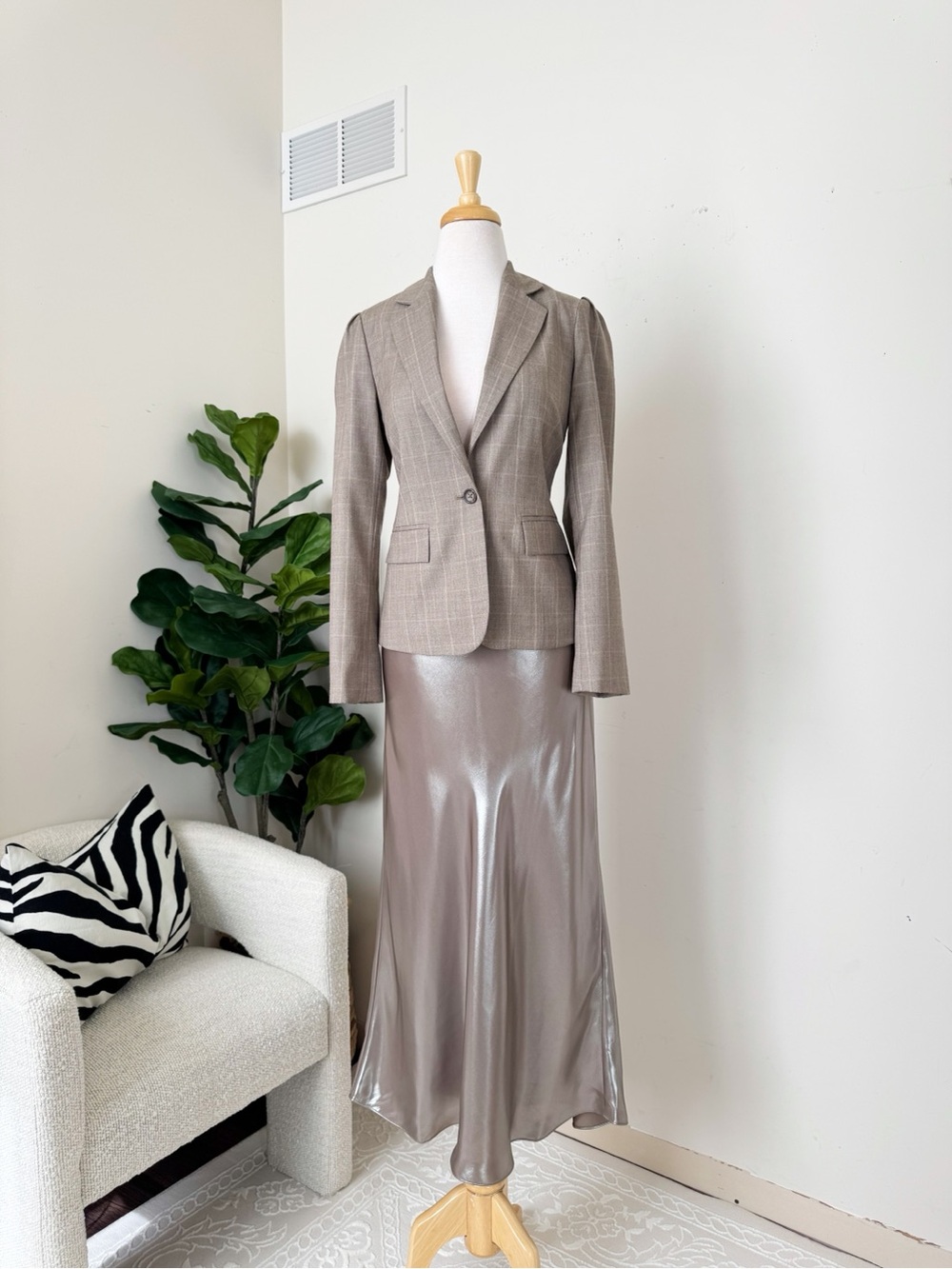 Banana Republic Women's Taupe Plaid Single-Button Blazer